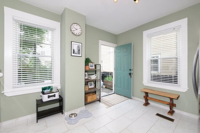 Building Photo - 2156 W 34th Pl