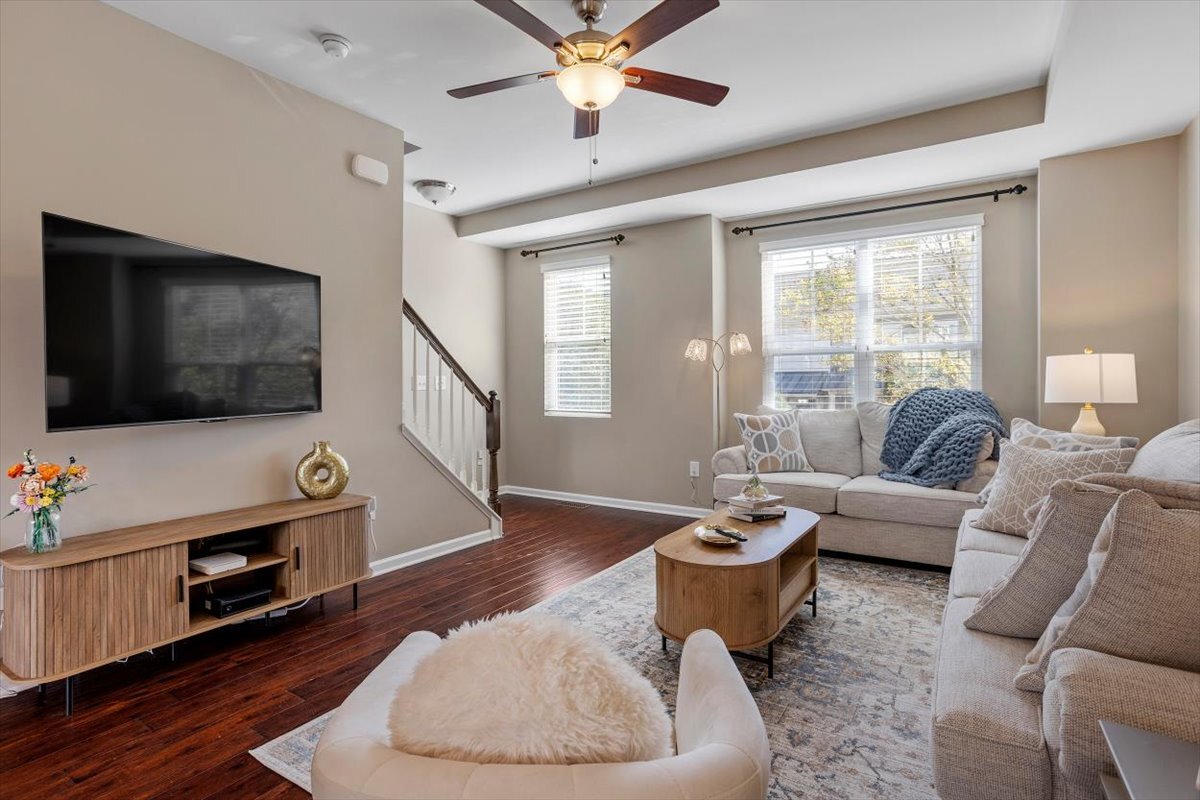 Building Photo - 1427 Crafton Way