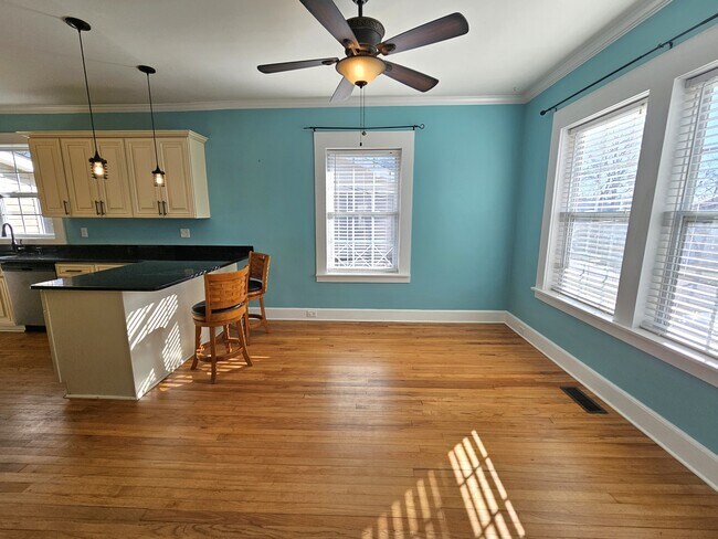 Building Photo - 23 McAdoo Ave