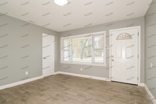 Building Photo - 12036 Krenning Ln