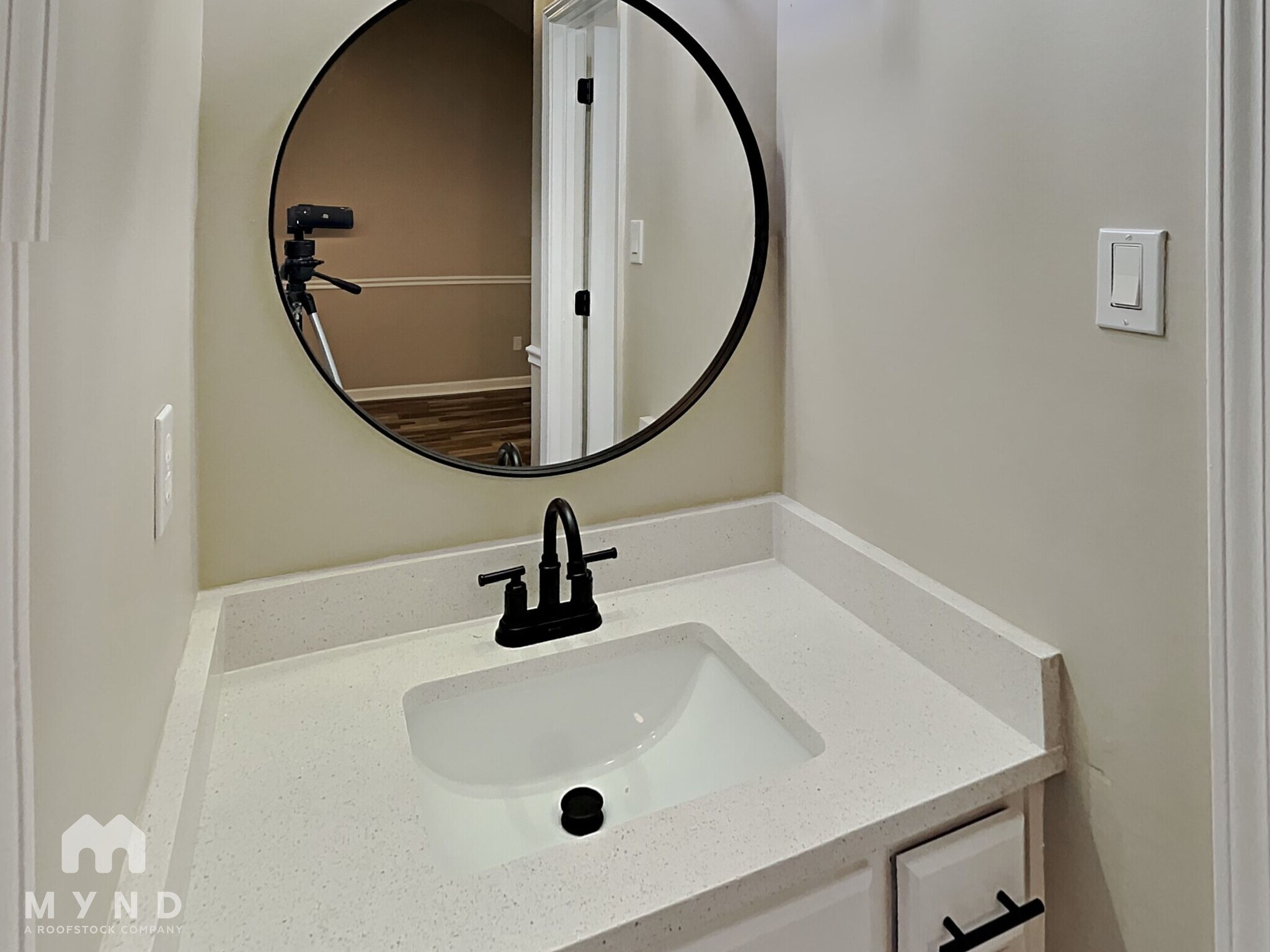 Building Photo - 6892 Gallop Dr