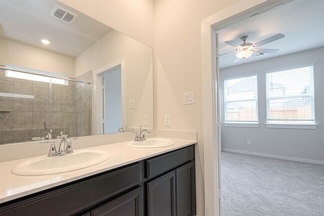 Building Photo - 17478 Buckeye Br