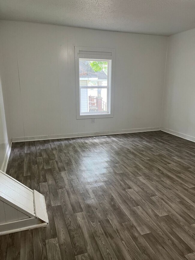 Building Photo - More Space, More Possibilities, More Room to Call Home!