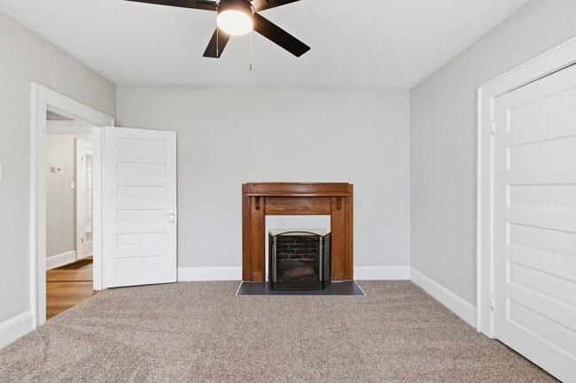 Building Photo - 1602 Branson Ave