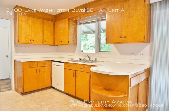 Building Photo - 4400 Lake Washington Blvd SE