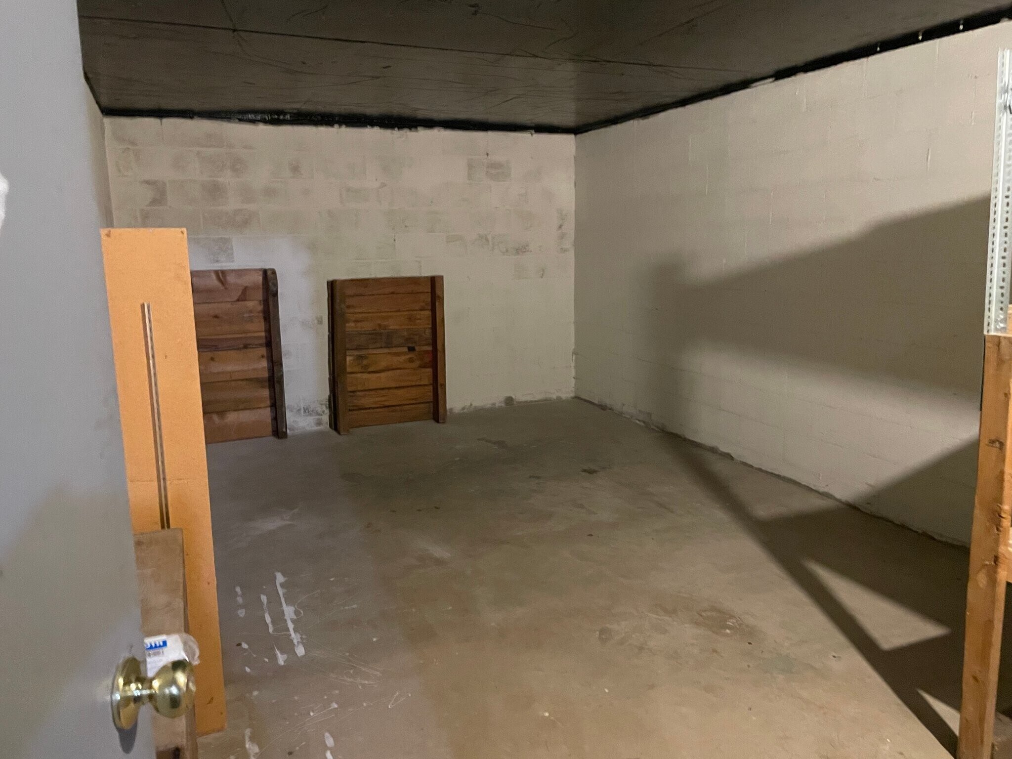 Building Photo - 2894 S 625 W
