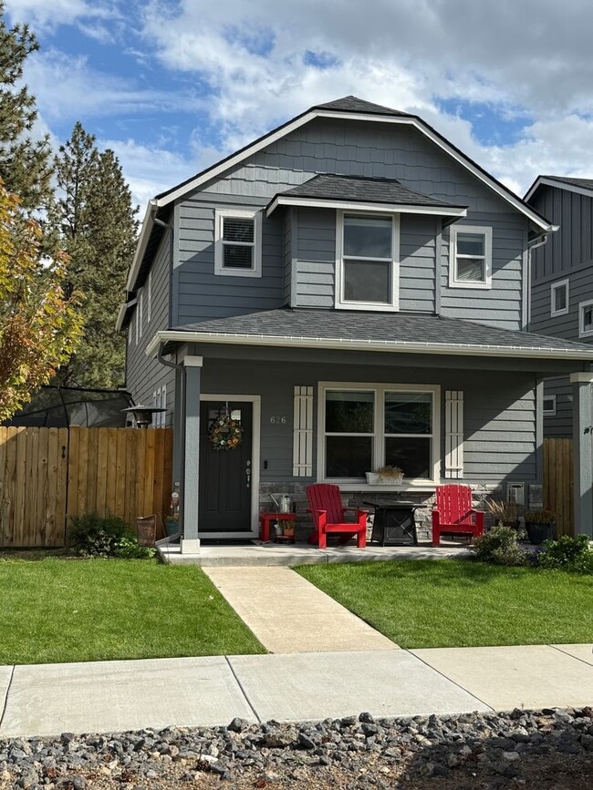 Building Photo - Gorgeous 3-Bdr Home in McKenzie Meadows Village in Sisters!
