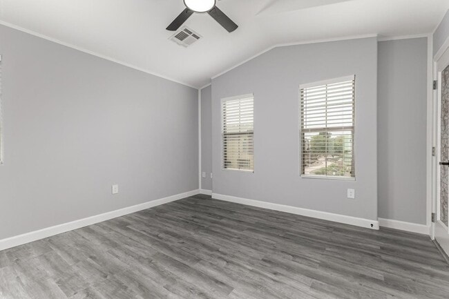 Building Photo - 1350 S Greenfield Rd