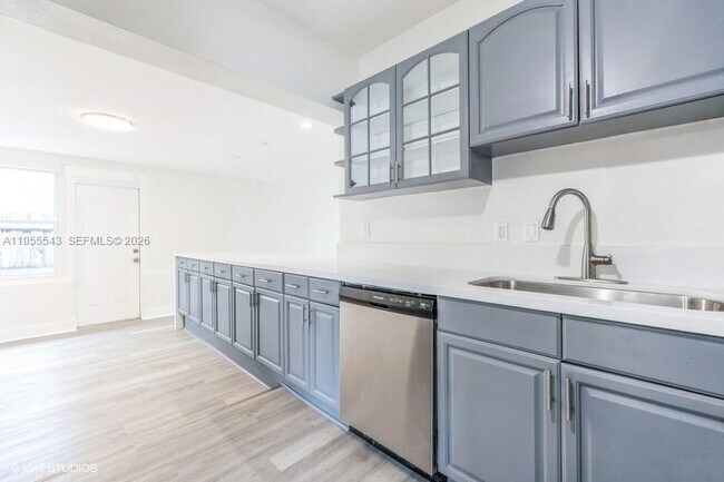 Building Photo - 759 81st St