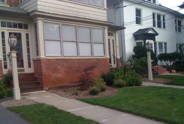 Front - 86 Lancaster Rd