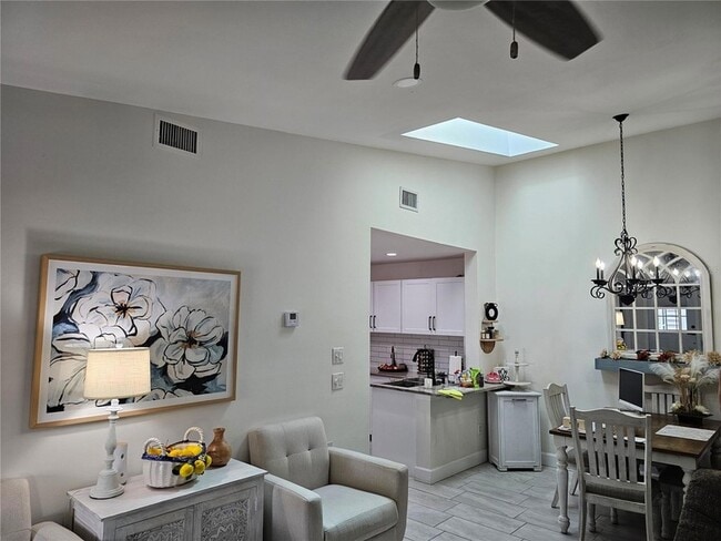 Building Photo - 3300 Loveland Blvd