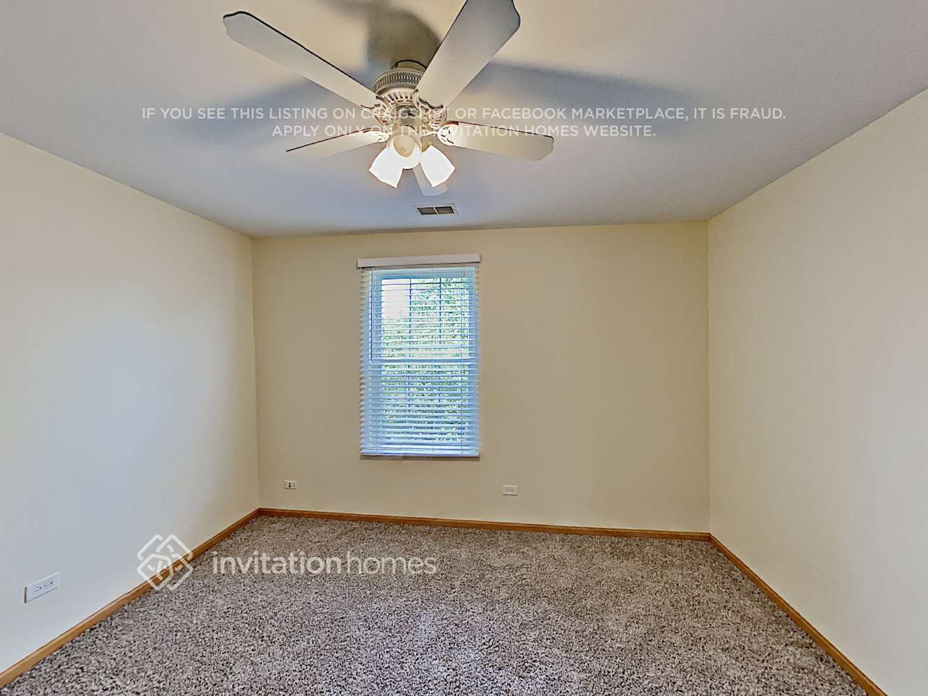 Building Photo - 2411 Oak Tree Ln