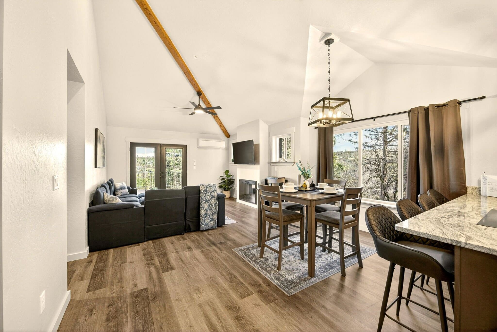 Building Photo - 4715 Red Tail Dr
