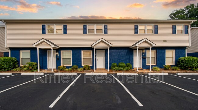 Building Photo - 613 Key St