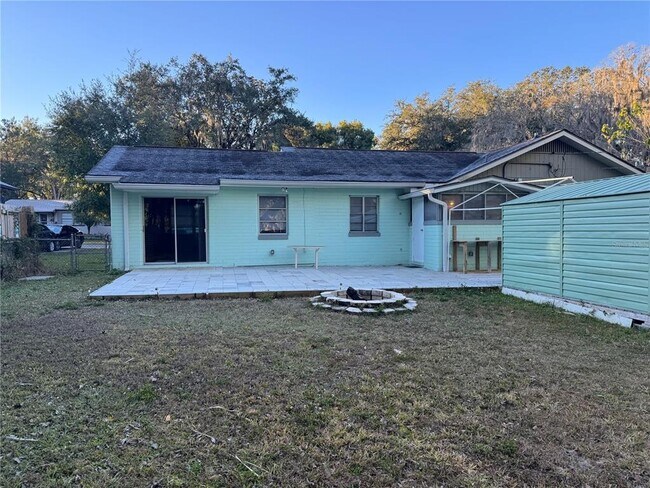 Building Photo - 1137 NE 9th St