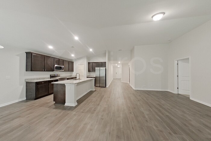 Building Photo - 106 Bluff Rd