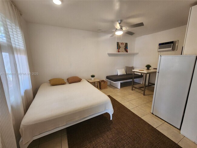 Building Photo - 315 Walnut St