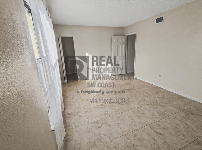 Building Photo - 12471 McGregor Blvd