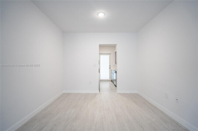 Building Photo - 1185 98th St