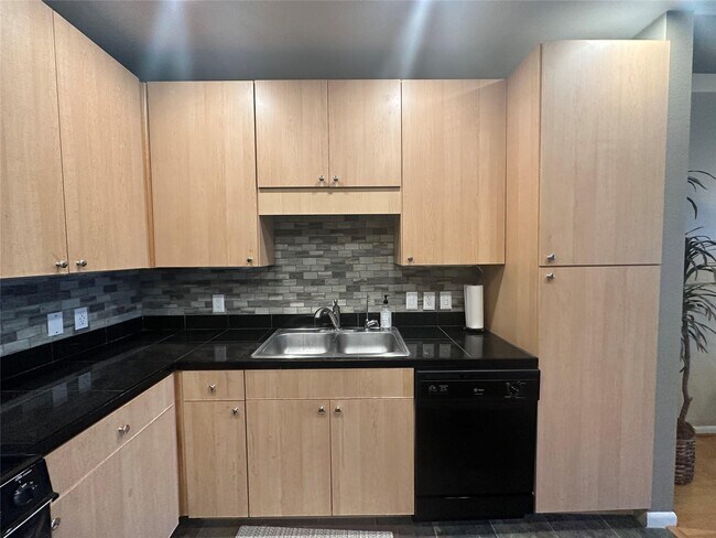 Building Photo - 3505 Sage Rd