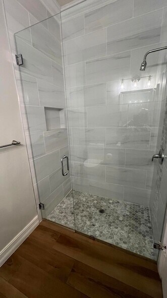 Building Photo - 104 NW Pleasant Grove Way