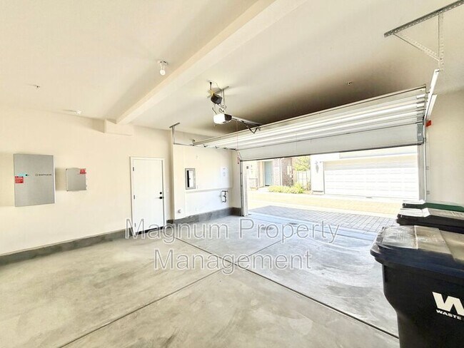 Building Photo - 29561 Monarch Rd