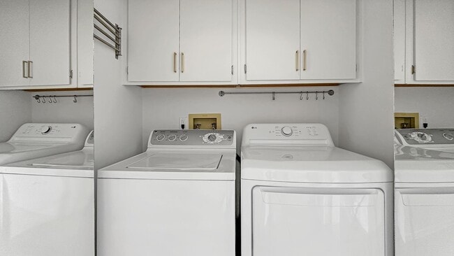 Building Photo - Waterfront Top-Floor West-Facing Apartment...