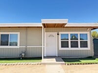 Building Photo - 405 N Gold Canyon St