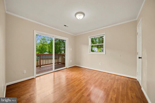 Building Photo - 4656 Evansdale Rd
