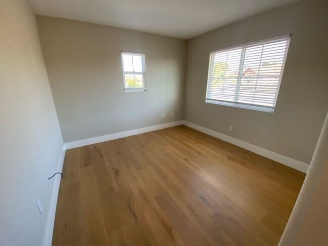 Building Photo - Great 5 Bd/3Bth in the San Marcos Santa Fe...