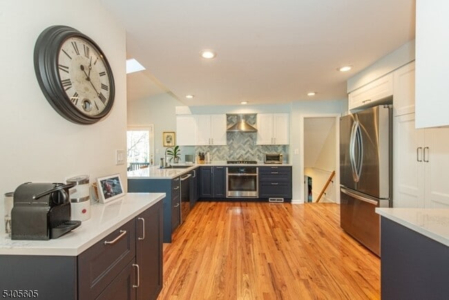 Building Photo - 237 Morris Ave