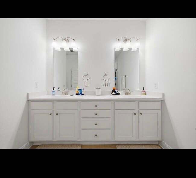 Building Photo - 195 Sea Eagle Ln