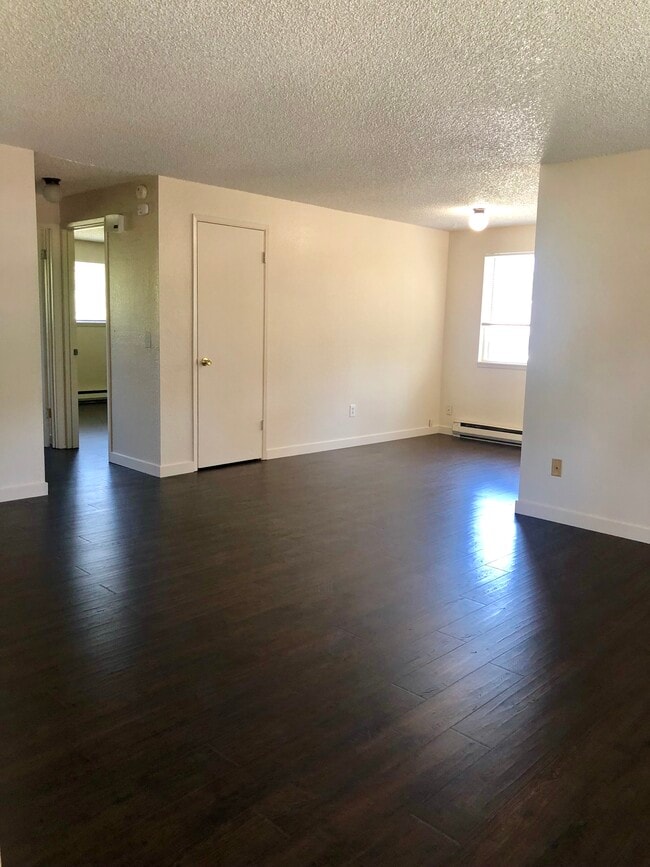 Building Photo - Kennewick 4-Plex