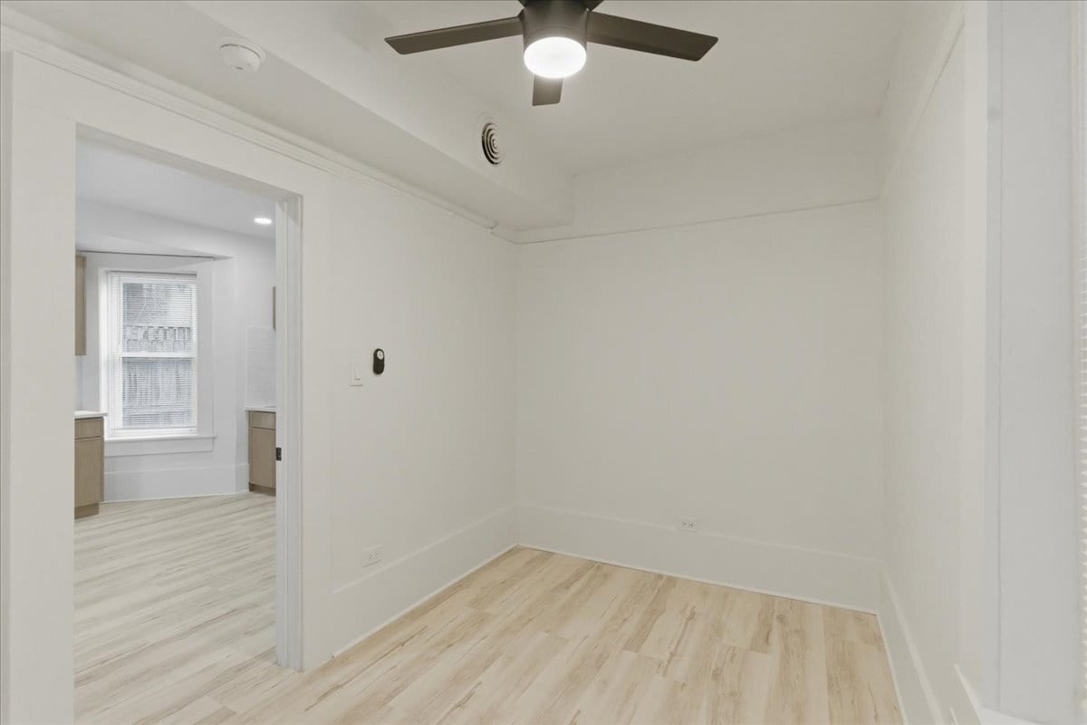 Building Photo - 2608 W Haddon Ave