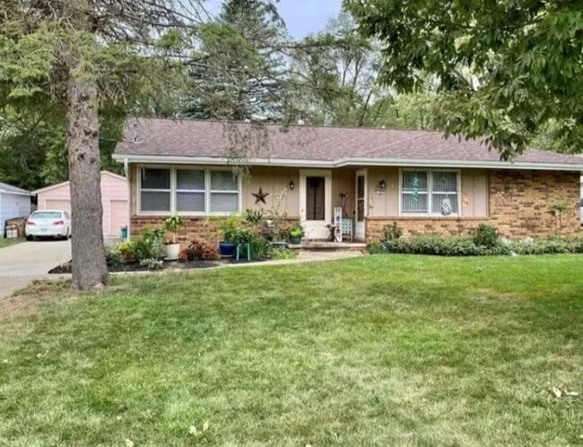 Primary Photo - 1592 NW 80th St