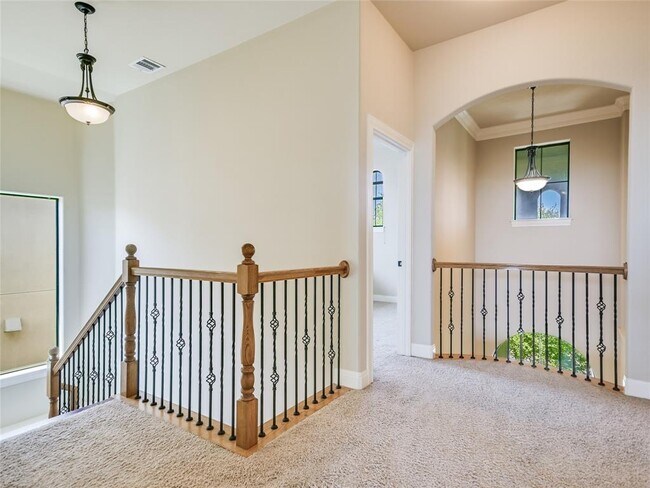 Building Photo - 2305 Gilia Dr