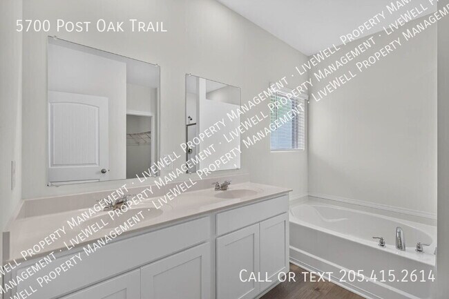 Building Photo - 5700 Post Oak Trl