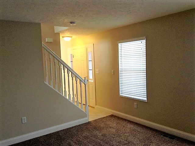 Building Photo - 153 Union Ridge Dr