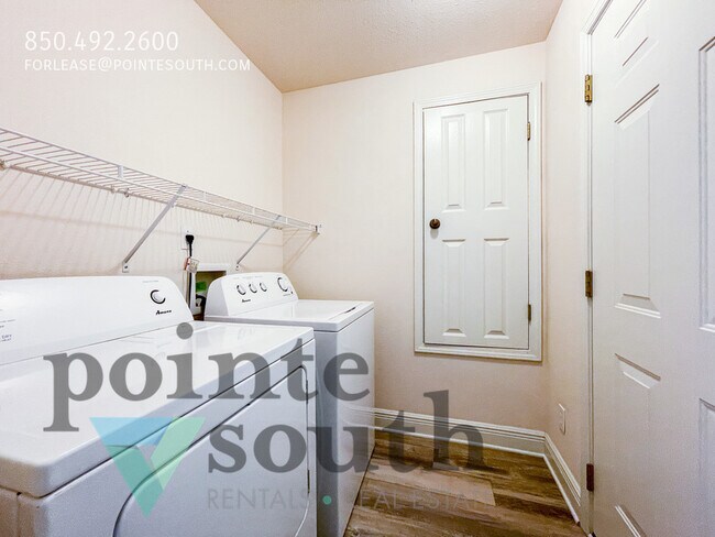 Building Photo - 5920 N Bay Point Dr