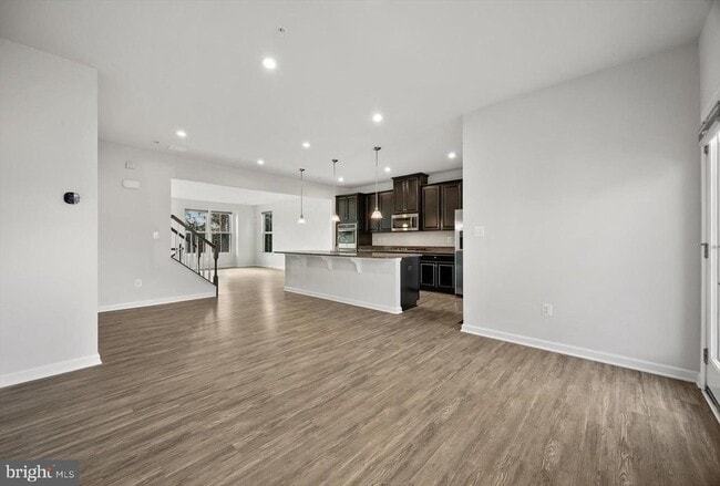 Building Photo - 10012 Aerospace Rd