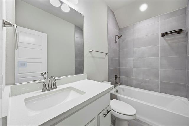 Building Photo - 920 Moon Deck Trl