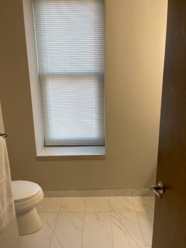 Building Photo - 1417 W9th St