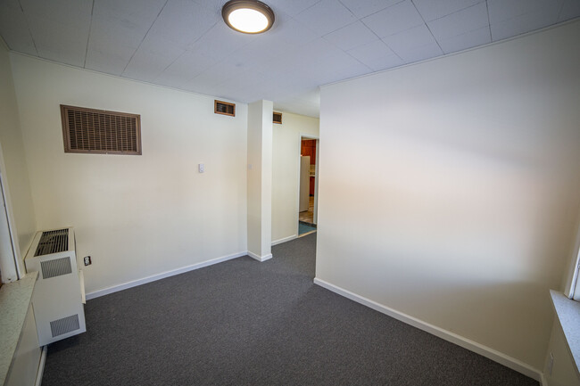 Building Photo - 2336 122nd St