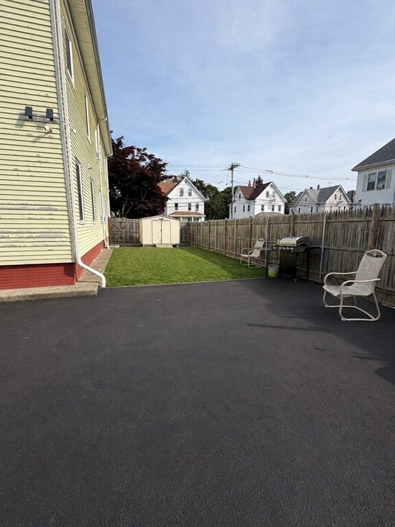Building Photo - 430 Cohannet St