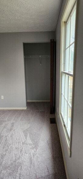 Building Photo - 226 Allison Ave