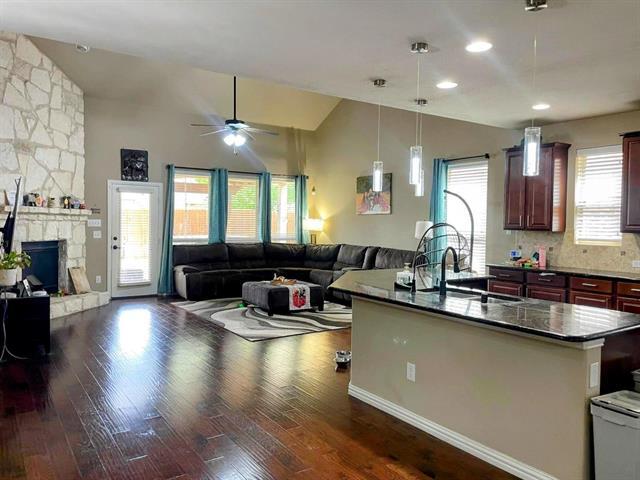 Building Photo - 2717 Calmwood Dr