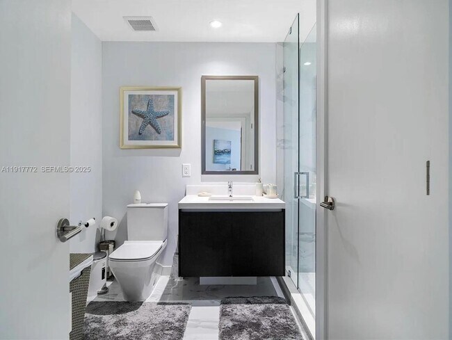 Building Photo - 851 NE 1st Ave