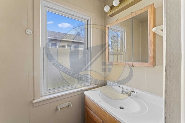 Building Photo - Kearsley Schools!