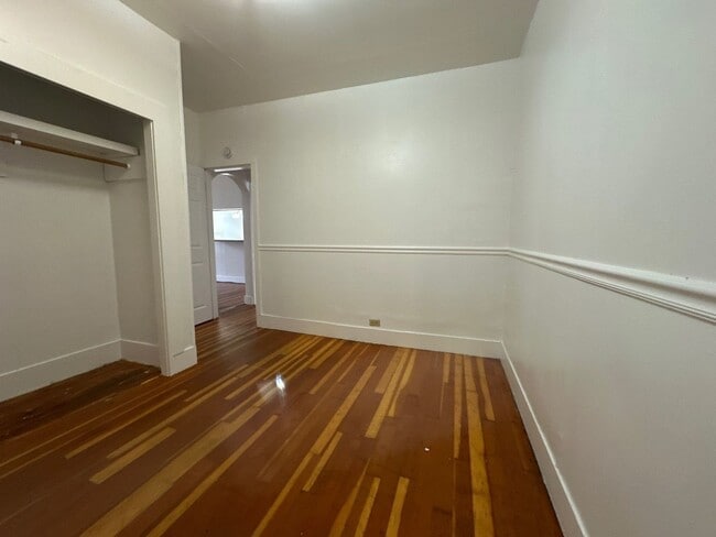 Building Photo - 1405 Canby St