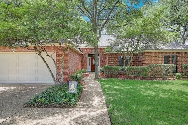 Building Photo - 927 Blue Spring Cir